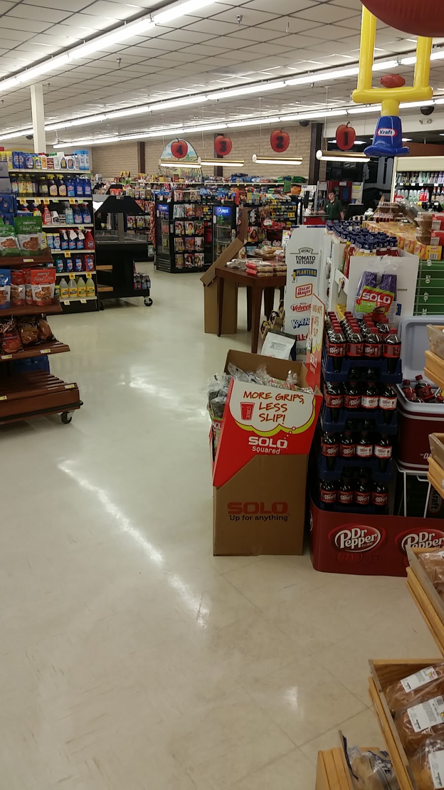 Rays Apple Market | meal takeaway | 115 W Main St, Council Grove, KS 66846, USA | 6207675219 OR +1 620-767-5219