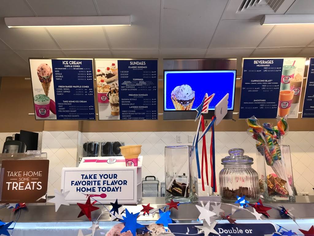 Dunkin | cafe | 3302 E Bay Dr, Holmes Beach, FL 34217, USA | 9412420260 OR +1 941-242-0260