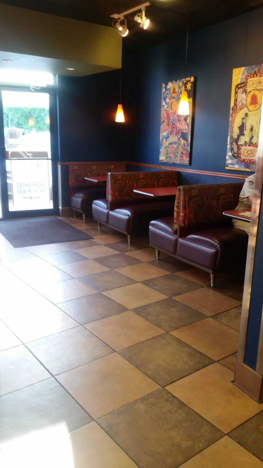 Taco Bell | restaurant | 100 S Main St, Middlebury, IN 46540, USA | 5748259168 OR +1 574-825-9168