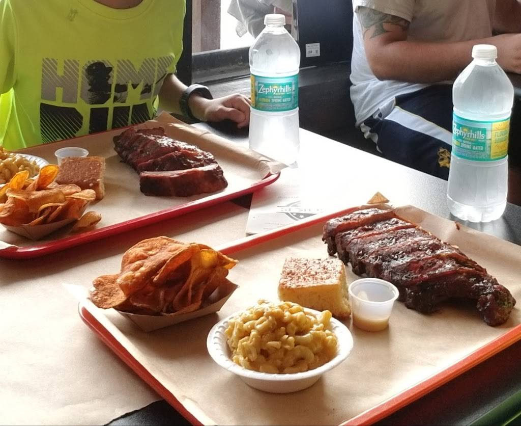 Smoke BBQ Restaurant & Catering | restaurant | 3351 NE 32nd St, Fort Lauderdale, FL 33308, USA | 9545305334 OR +1 954-530-5334