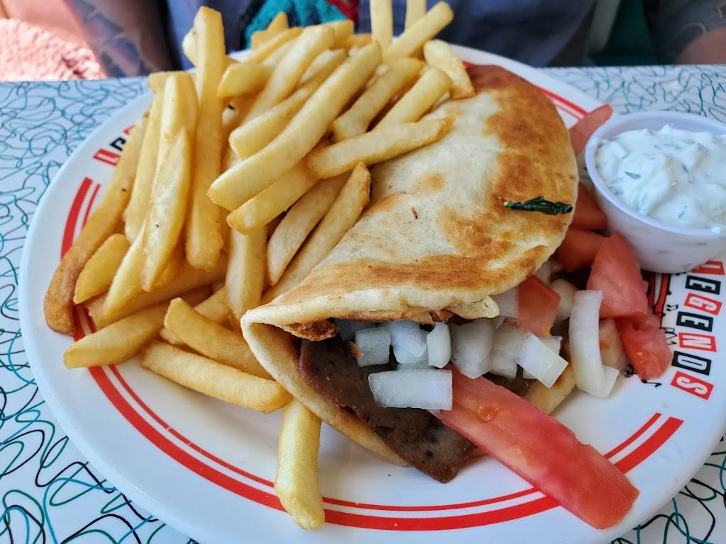 Legends Grill | restaurant | 11123 E Jefferson Ave, Detroit, MI 48214, USA | 3133314000 OR +1 313-331-4000