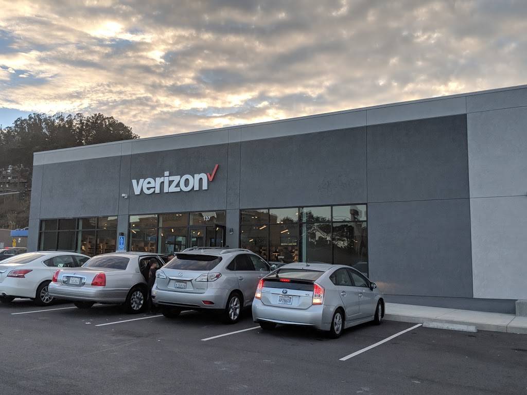 Serramonte Center | shopping mall | 3 Serramonte Center, Daly City, CA 94015, USA | 9252791800 OR +1 925-279-1800