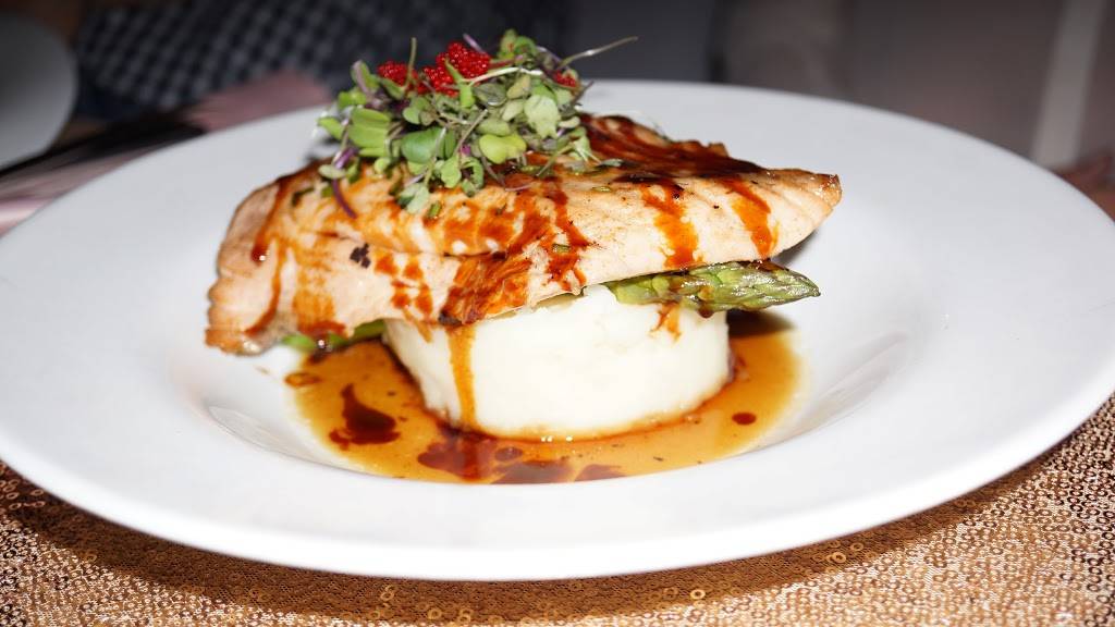 Altus Cafe | restaurant | 4325 Broadway, New York, NY 10033, USA | 2129281367 OR +1 212-928-1367