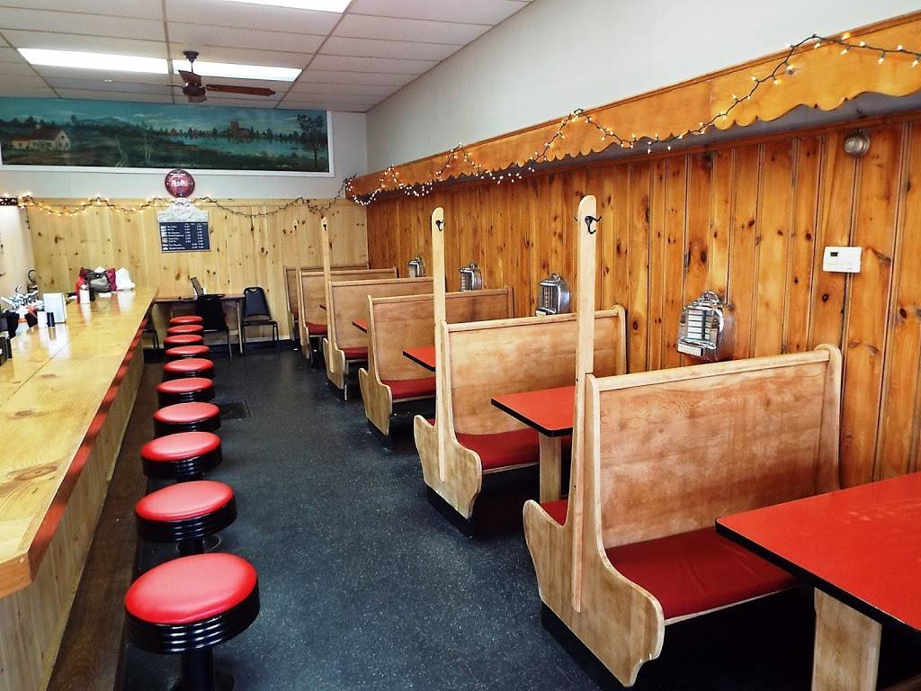 Ye Olde Cottage Restaurant | cafe | 403 Boston Post Rd, Weston, MA 02493, USA | 7818939810 OR +1 781-893-9810