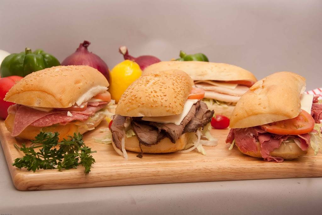 A V Anthonys Restaurant | restaurant | 4720 W 63rd St, Chicago, IL 60629, USA | 7735857180 OR +1 773-585-7180