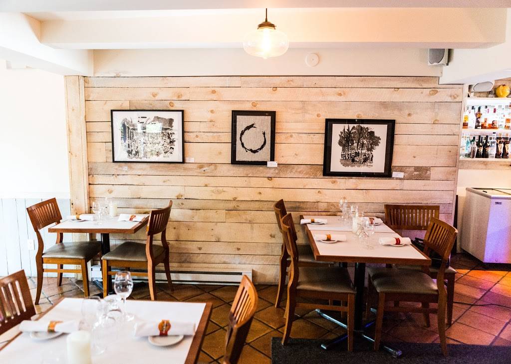 Restaurant Lou Nissart | restaurant | 260 Rue Saint-Jean, Longueuil, QC J4H 2X5, Canada | 4504422499 OR +1 450-442-2499