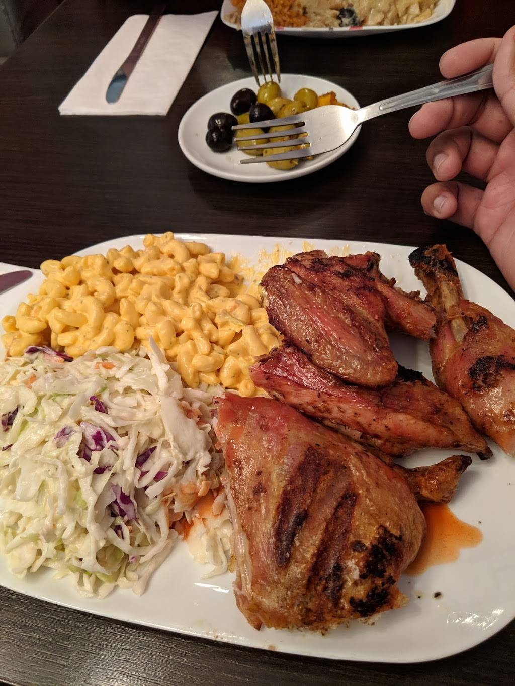 Sardinha Churrasqueira | restaurant | 373B Oakwood Ave, Toronto, ON M6E 2W1, Canada | 4164107777 OR +1 416-410-7777