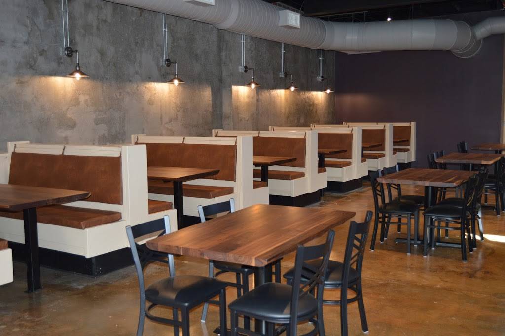 The Maroon Door | restaurant | 418 N Main St, Blacksburg, VA 24060, USA | 5406057418 OR +1 540-605-7418