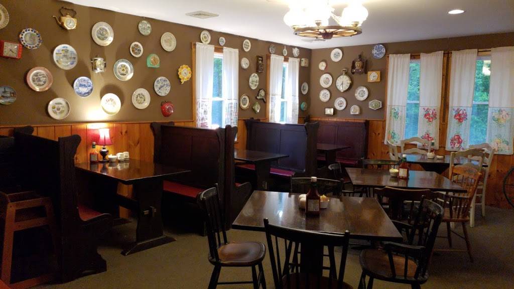 Wagon Wheel Country Drive In | restaurant | 39 French King Hwy, Gill, MA 01354, USA | 4138638389 OR +1 413-863-8389