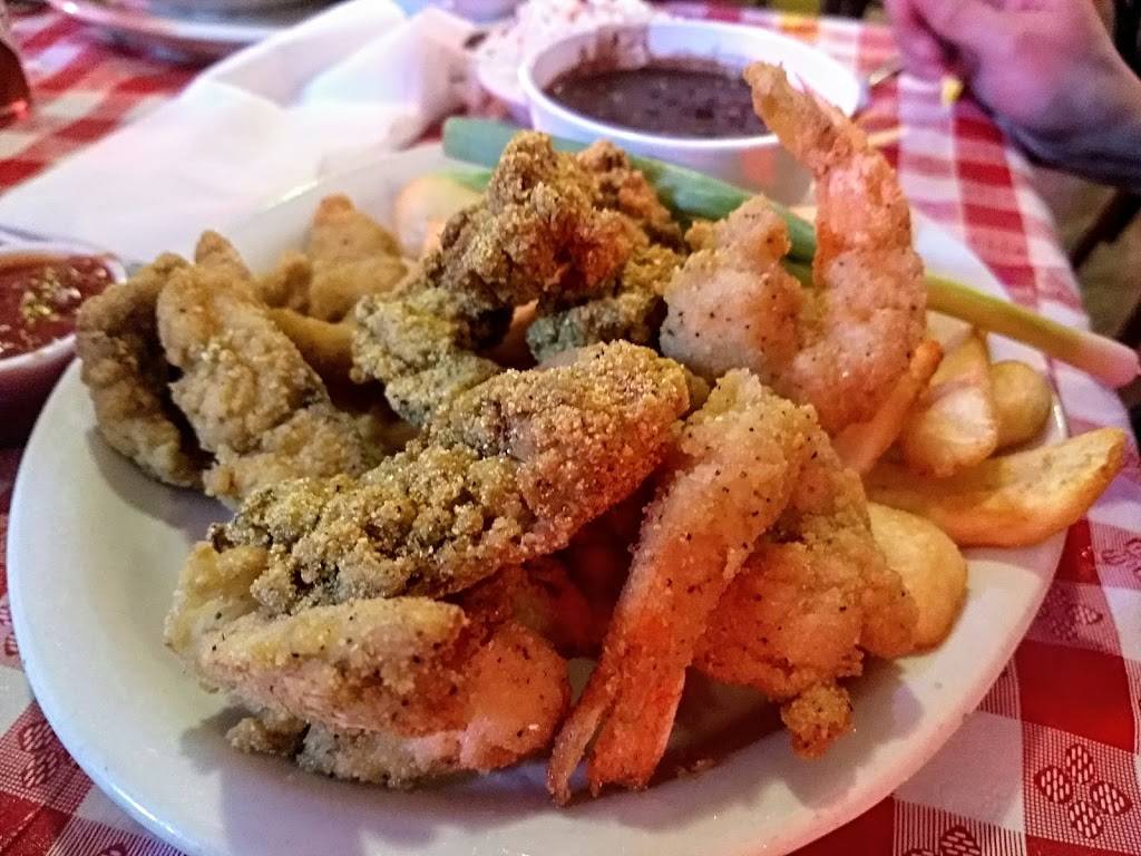 Catfish Charlies | restaurant | 5830 McArdle Rd #12, Corpus Christi, TX 78412, USA | 3619930363 OR +1 361-993-0363