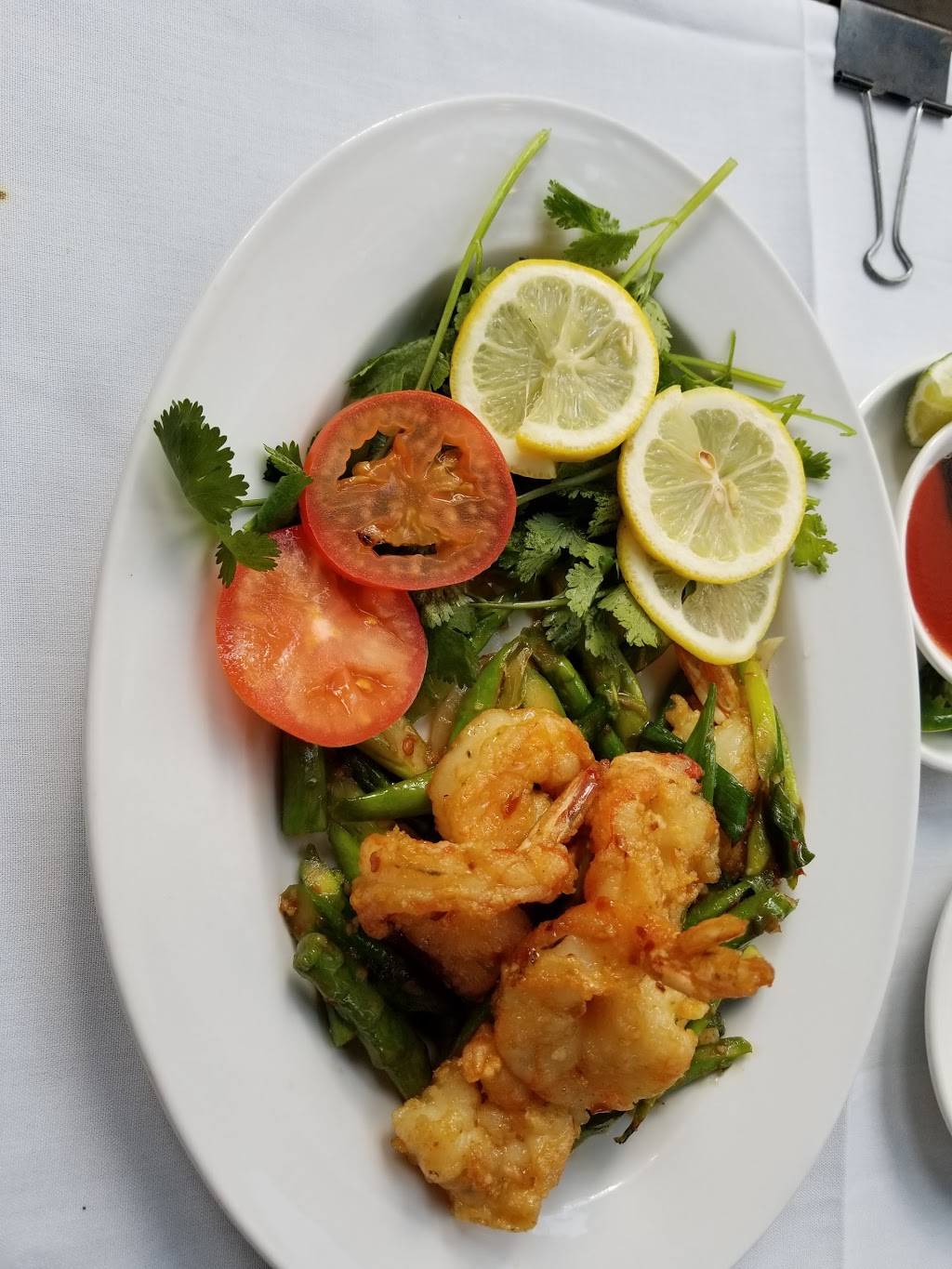 Le Colonial Chicago | restaurant | 57 E Oak St, Chicago, IL 60611, USA | 3122550088 OR +1 312-255-0088