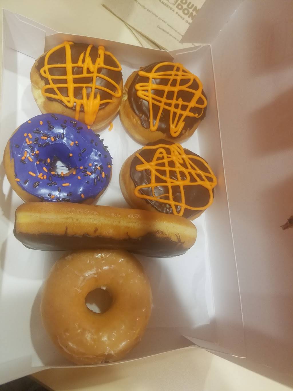 Dunkin | bakery | 40361 Murrieta Hot Springs Rd, Murrieta, CA 92563, USA | 9516989880 OR +1 951-698-9880