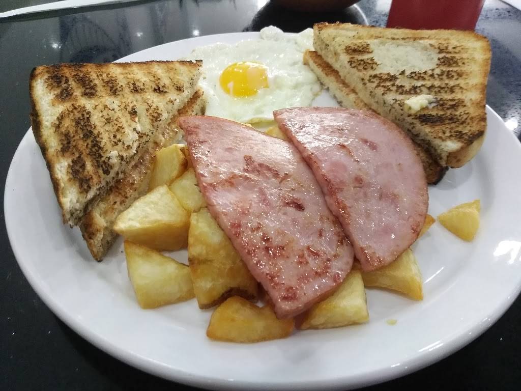 Halibut House Fish and Chips Inc. | restaurant | 2151 St Clair Ave W, Toronto, ON M6N 1K5, Canada | 4169017997 OR +1 416-901-7997