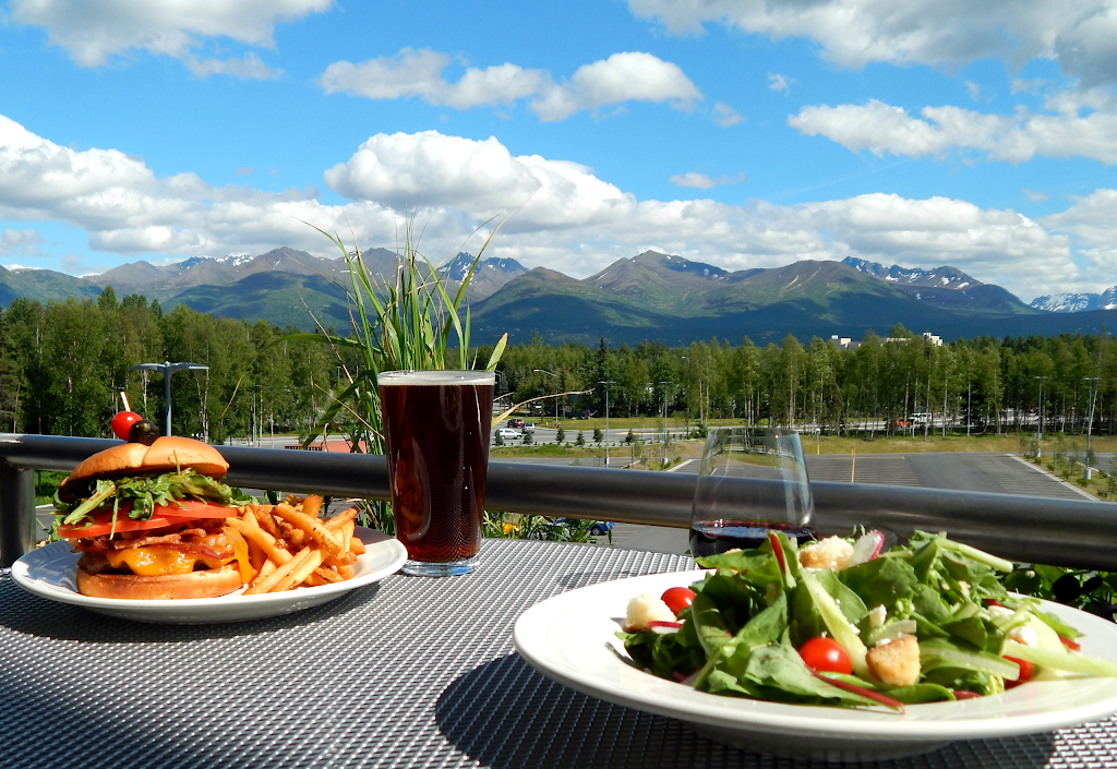 Varsity Sports Grill | restaurant | 3550 Providence Dr, Anchorage, AK 99508, USA | 9077867835 OR +1 907-786-7835