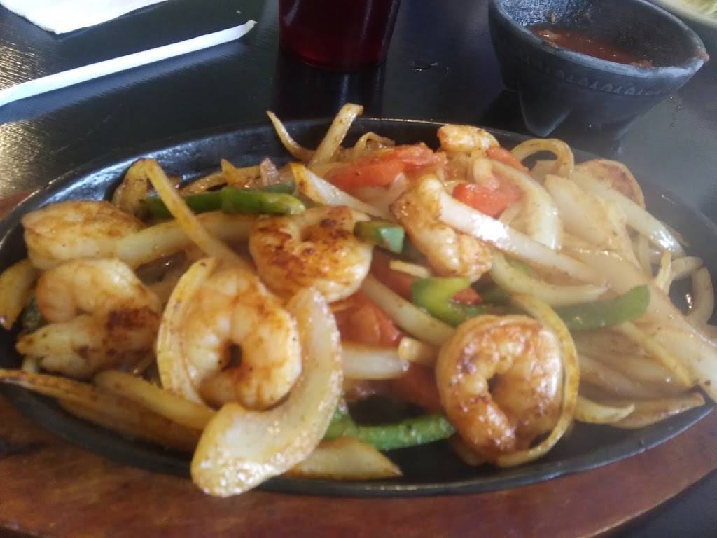 El Campesino Mexican Grill | restaurant | 300 Springville Station, Springville, AL 35146, USA | 2054677618 OR +1 205-467-7618