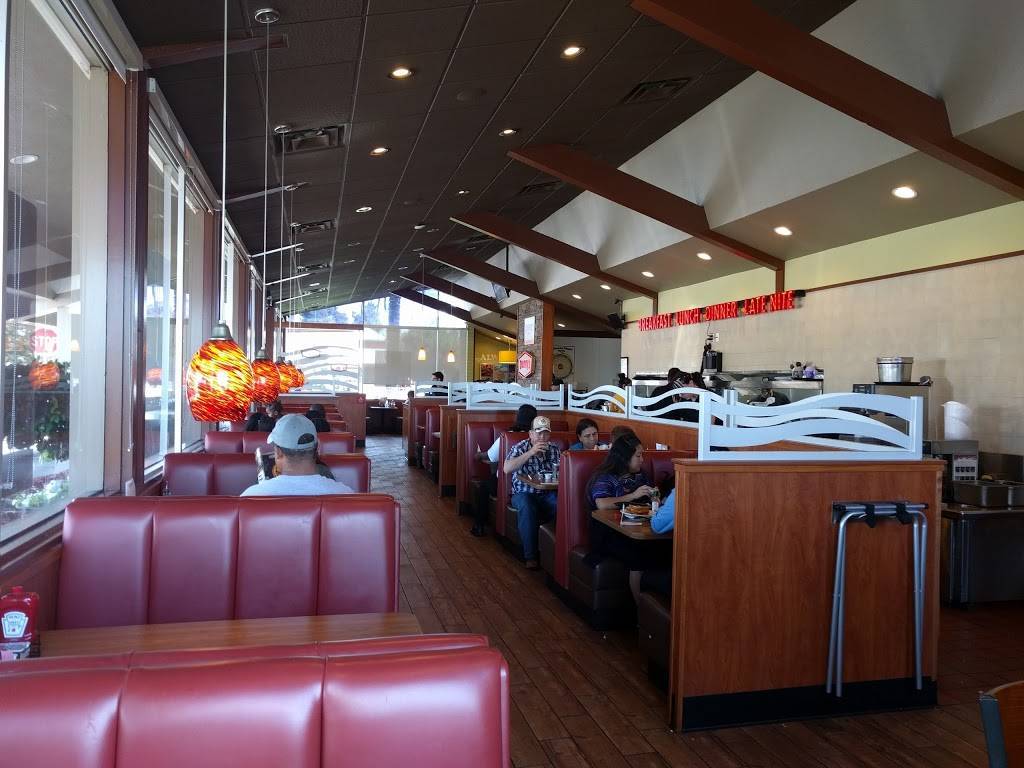 Dennys | restaurant | 601 Hegenberger Rd, Oakland, CA 94621, USA | 5106389632 OR +1 510-638-9632
