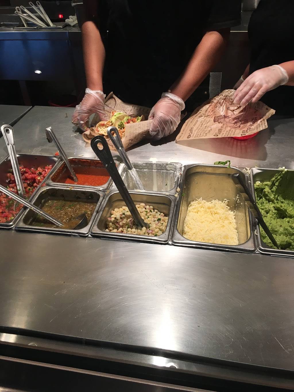 Chipotle Mexican Grill | restaurant | 6317 Multiplex Dr Ste A, Centreville, VA 20121, USA | 7038301438 OR +1 703-830-1438