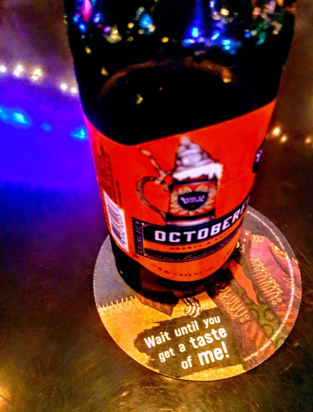 Carl & Ernies Pub | restaurant | 161 IA-1, Iowa City, IA 52246, USA | 3193374422 OR +1 319-337-4422