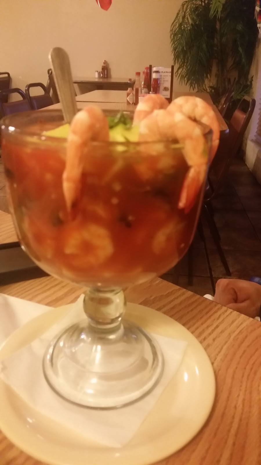 La Jaivita Mexican Seafood | restaurant | 3004 W Northwest Hwy, Dallas, TX 75220, USA | 2143669011 OR +1 214-366-9011