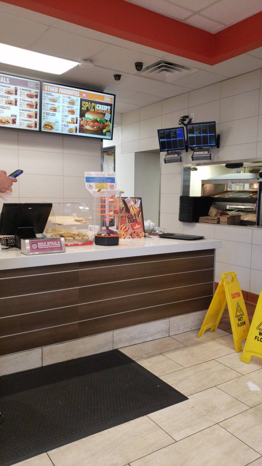 Burger King | restaurant | 860 Elmhurst Rd, Des Plaines, IL 60016, USA | 8479528736 OR +1 847-952-8736