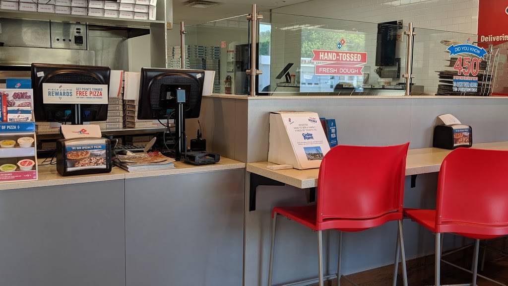 Dominos Pizza | meal delivery | 801 S Wayne St, Angola, IN 46703, USA | 2606653880 OR +1 260-665-3880