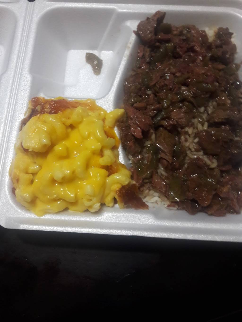 Soul 2 Go | meal takeaway | 993 E 162nd St, South Holland, IL 60473, USA | 7088259366 OR +1 708-825-9366