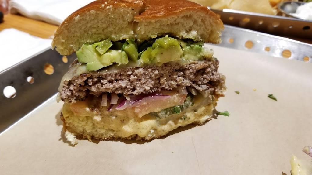 Chilis Grill & Bar | meal takeaway | 18901 Limestone Commercial Dr, Pflugerville, TX 78660, USA | 5129892040 OR +1 512-989-2040