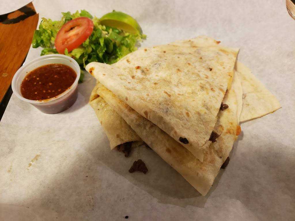 Flying taco | restaurant | 242 N L St, Tulare, CA 93274, USA | 5593667201 OR +1 559-366-7201