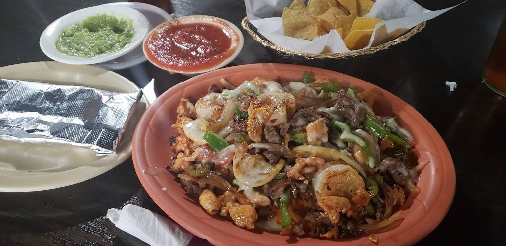 Habaneros Mexican Grill | restaurant | 134 Main St, Lincolnton, GA 30817, USA | 7063594035 OR +1 706-359-4035