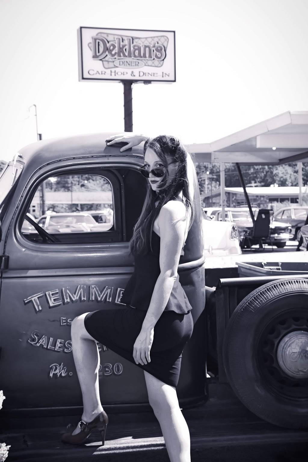 Deklans | restaurant | 2525 Menasha Ave, Manitowoc, WI 54220, USA | 9203744569 OR +1 920-374-4569