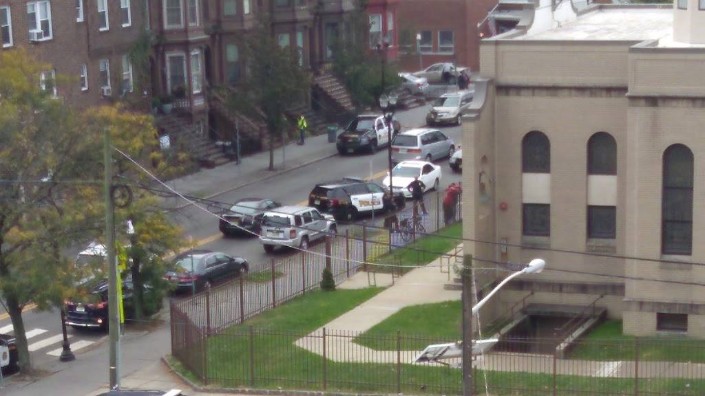 Monticello Grill | restaurant | 90 Monticello Ave, Jersey City, NJ 07304, USA | 2013569363 OR +1 201-356-9363