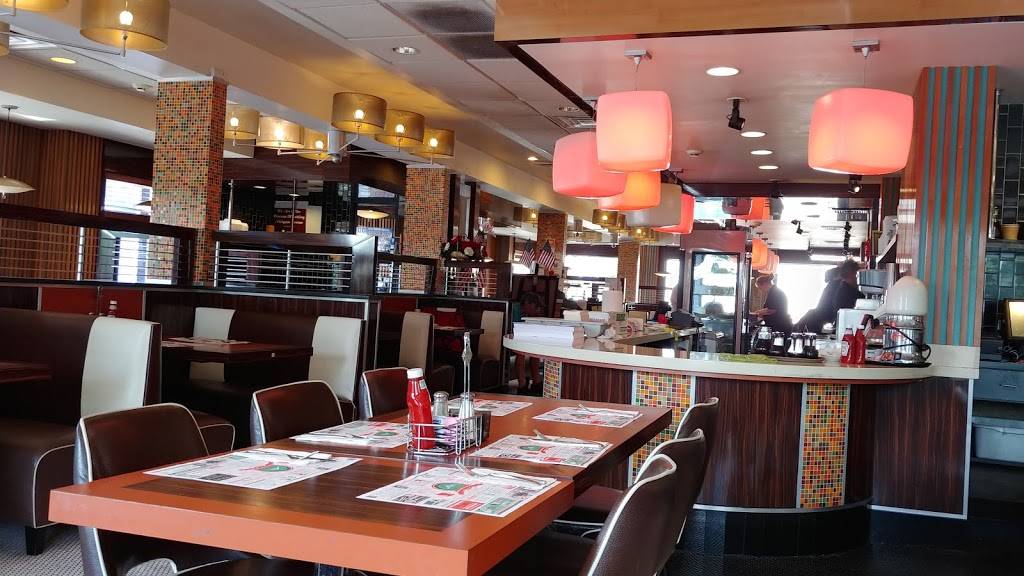 Alps Diner | restaurant | 1420 NJ-23, Wayne, NJ 07470, USA | 9733050033 OR +1 973-305-0033