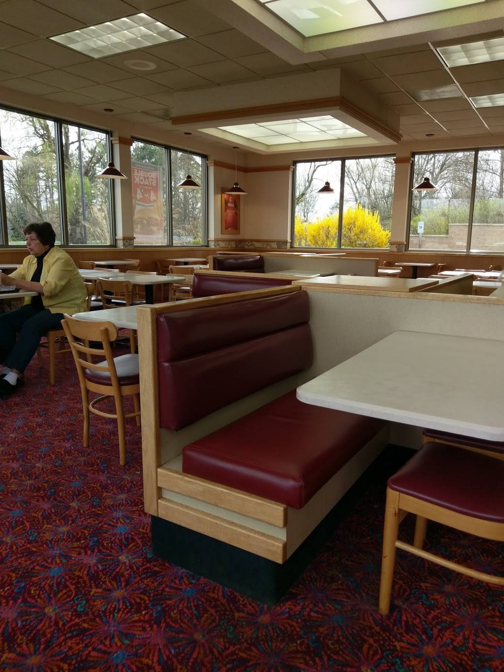 Wendys | restaurant | 2727 Eaton Rapids Rd, Lansing, MI 48911, USA | 5173947851 OR +1 517-394-7851