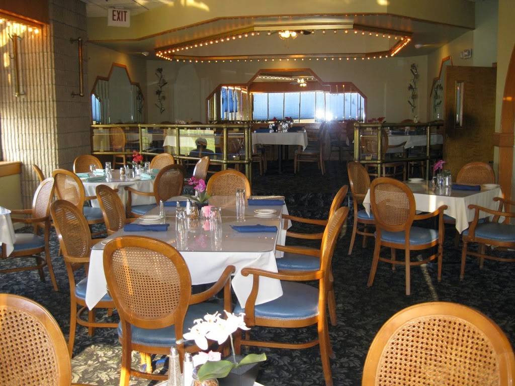 Pompeos Restaurant and Catering | restaurant | 485 W Main St, Branford, CT 06405, USA | 2034883384 OR +1 203-488-3384