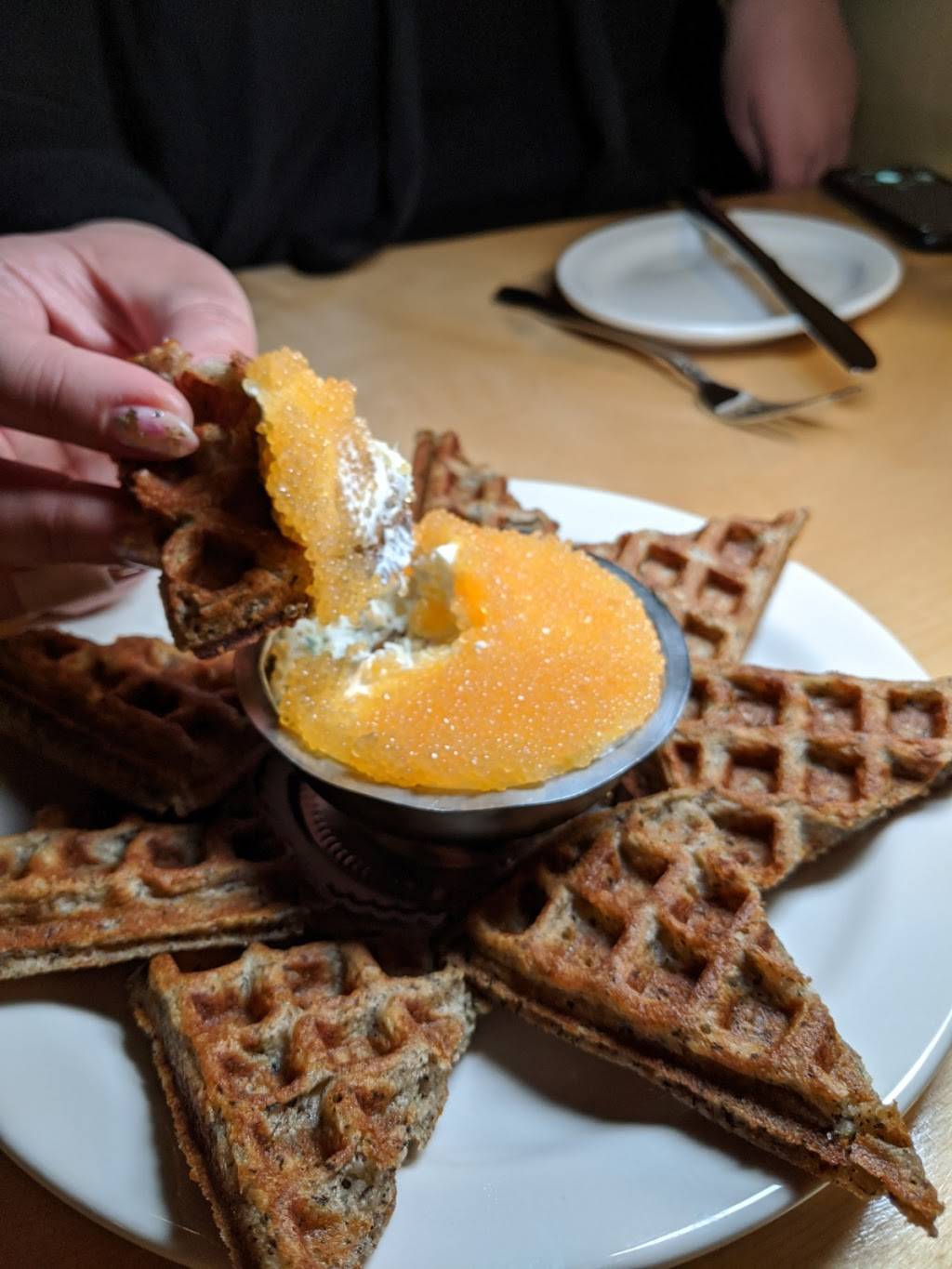 The HiHi Room | restaurant | 138 Smith St, Brooklyn, NY 11201, USA | 7185763352 OR +1 718-576-3352