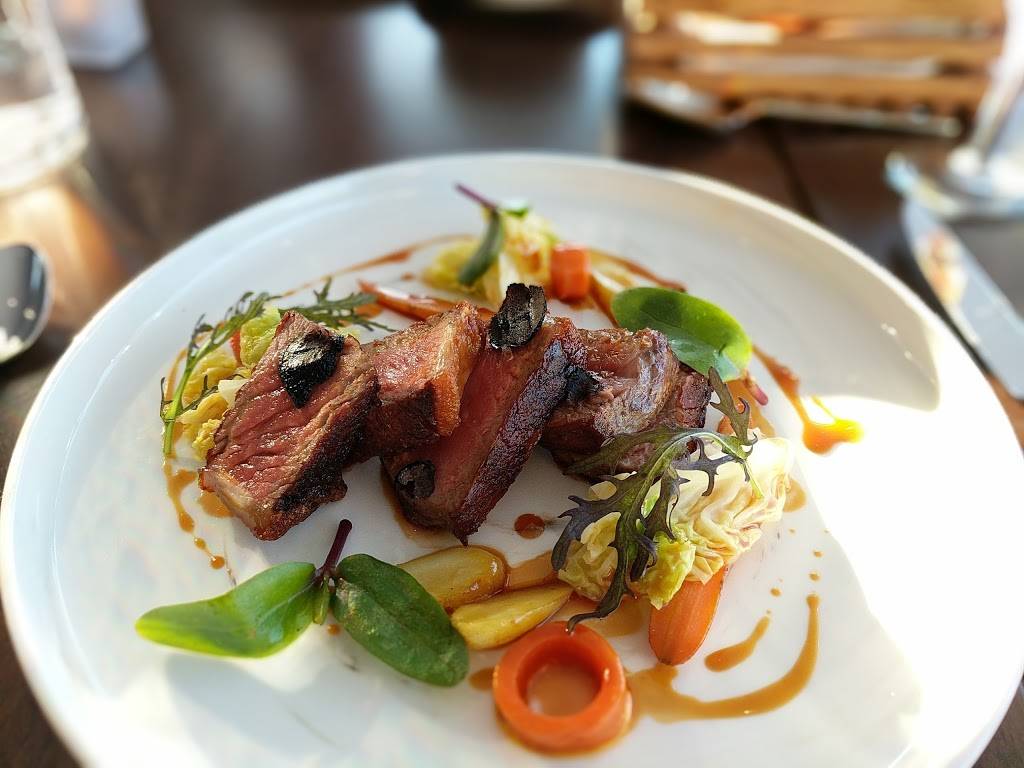 Esker Grove | restaurant | 723 Vineland Pl, Minneapolis, MN 55403, USA | 6123757542 OR +1 612-375-7542