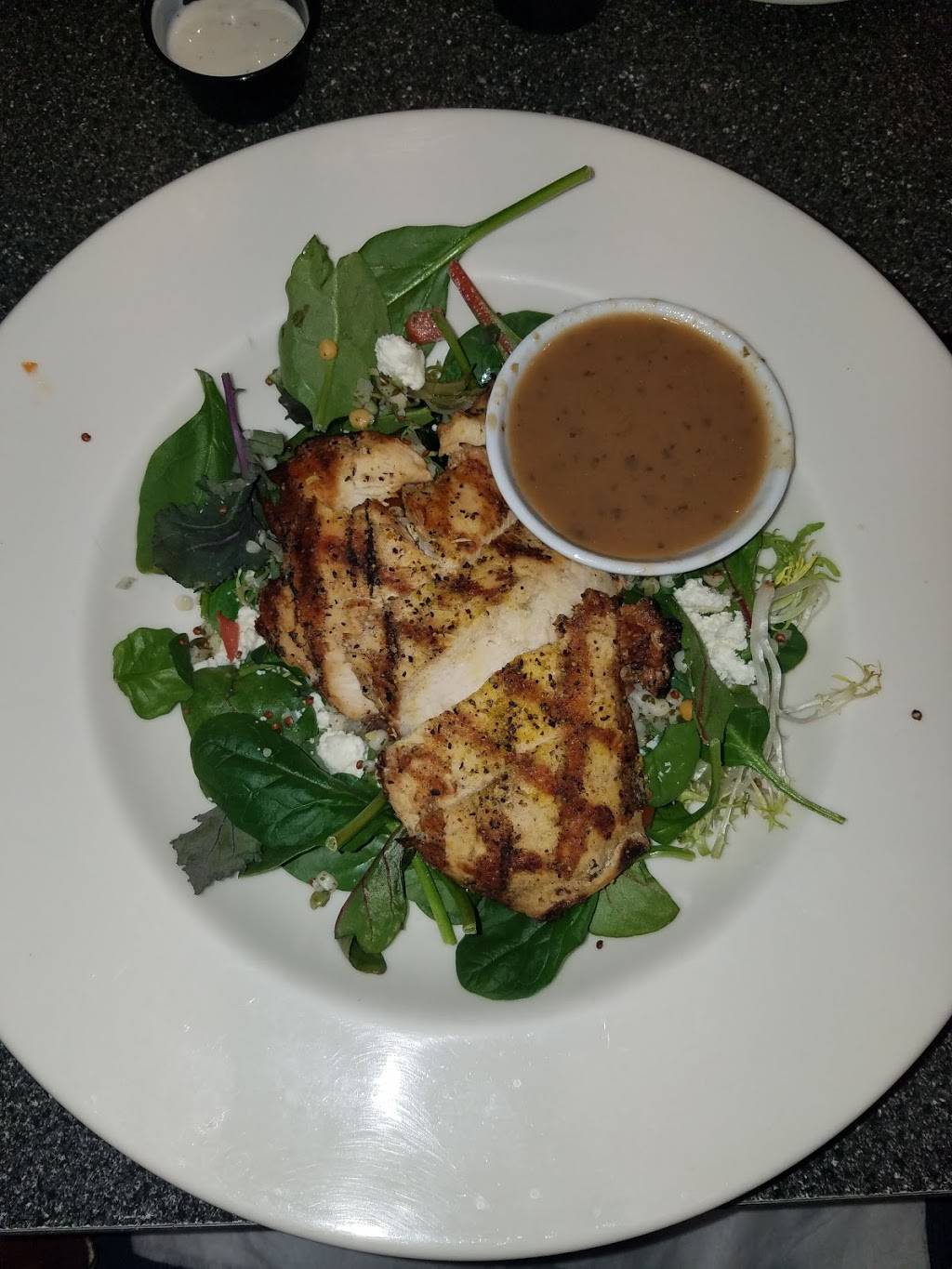 Baumhowers Victory Grille | restaurant | 1001 Doug Baker Blvd #112, Birmingham, AL 35242, USA | 2059955151 OR +1 205-995-5151