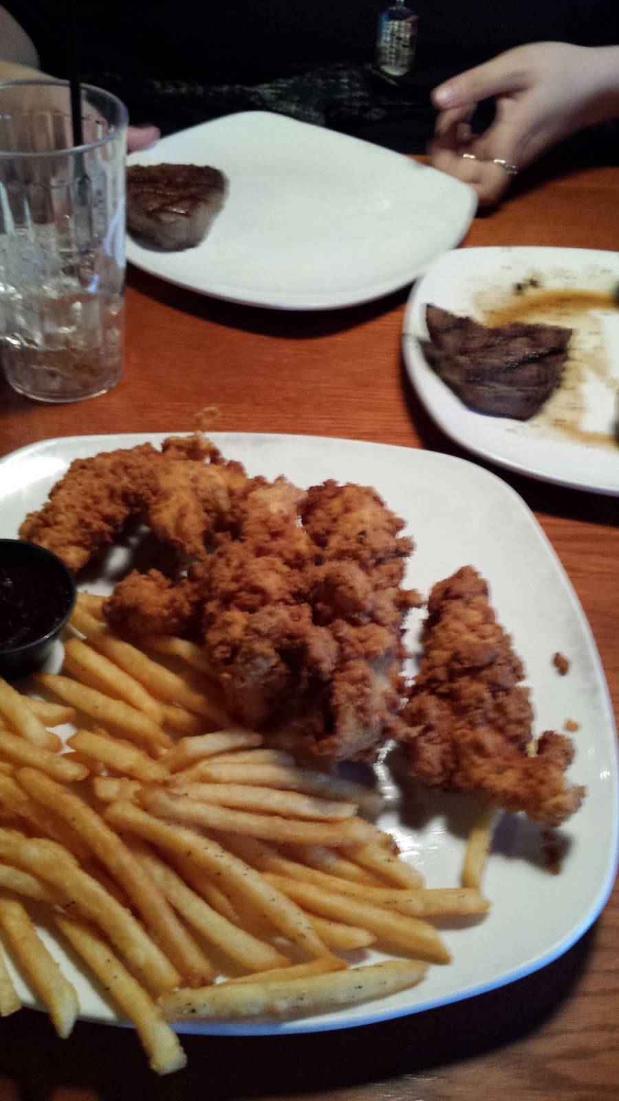 Garfields | restaurant | 67800 Mall Ring Rd # 695, St Clairsville, OH 43950, USA | 7406994778 OR +1 740-699-4778