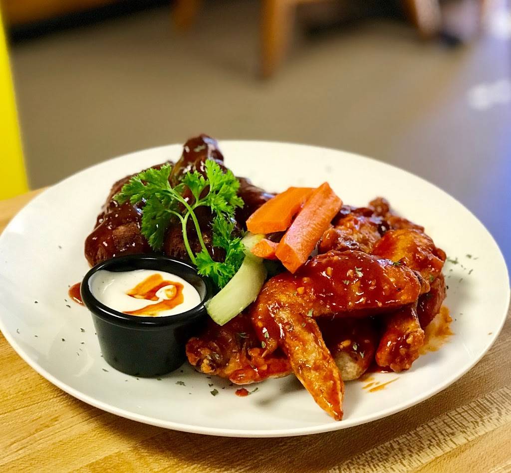 WINGS Of WAYNESBORO | restaurant | 608 N Delphine Ave unit b, Waynesboro, VA 22980, USA | 5402214588 OR +1 540-221-4588