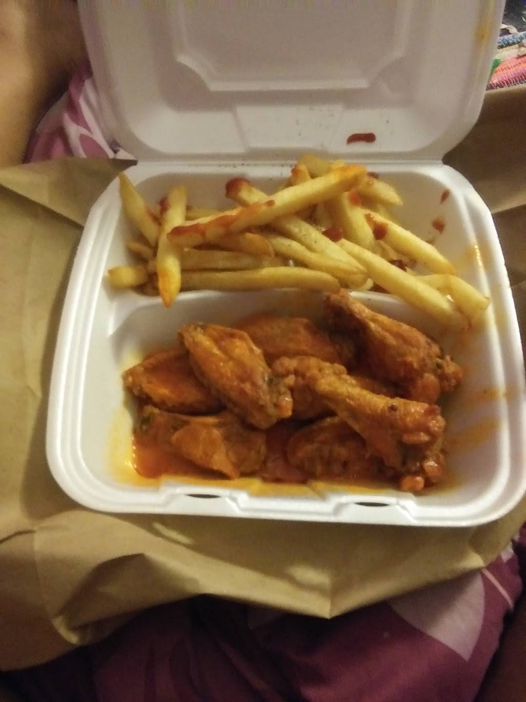 Chriss Pizza | meal delivery | 3701 Haverford Ave, Philadelphia, PA 19104, USA | 2153862344 OR +1 215-386-2344