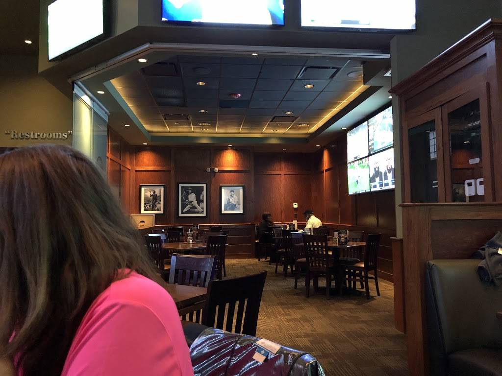 Hickory Tavern | restaurant | 141 Pelham Dr a, Columbia, SC 29209, USA | 8036384103 OR +1 803-638-4103