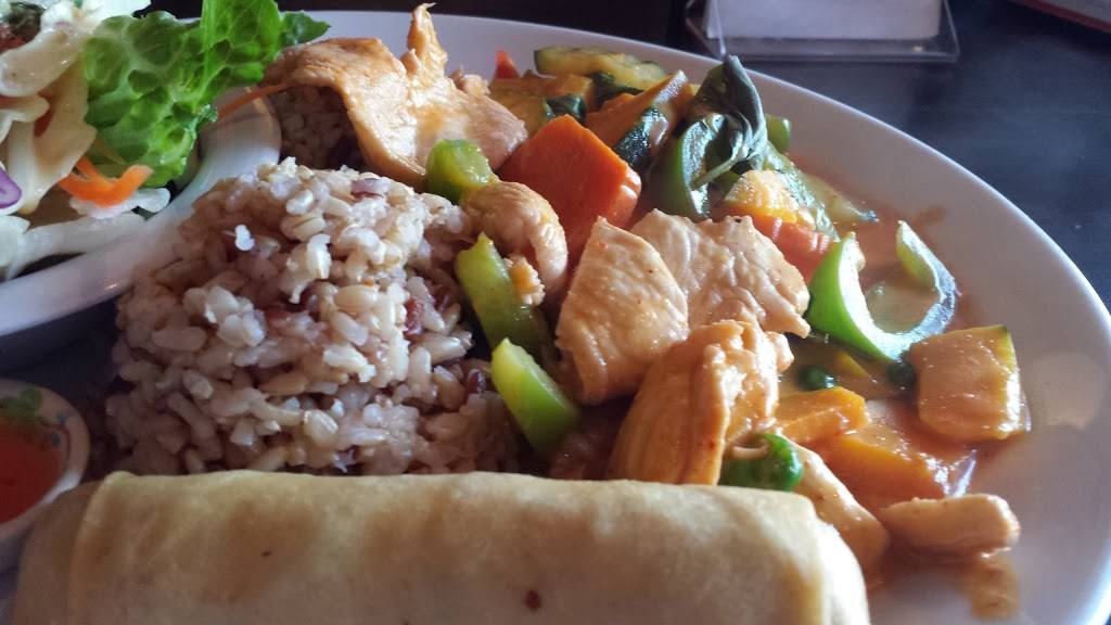 Street Side Thai Kitchen | restaurant | 3025 University Ave, San Diego, CA 92104, USA | 6192289208 OR +1 619-228-9208