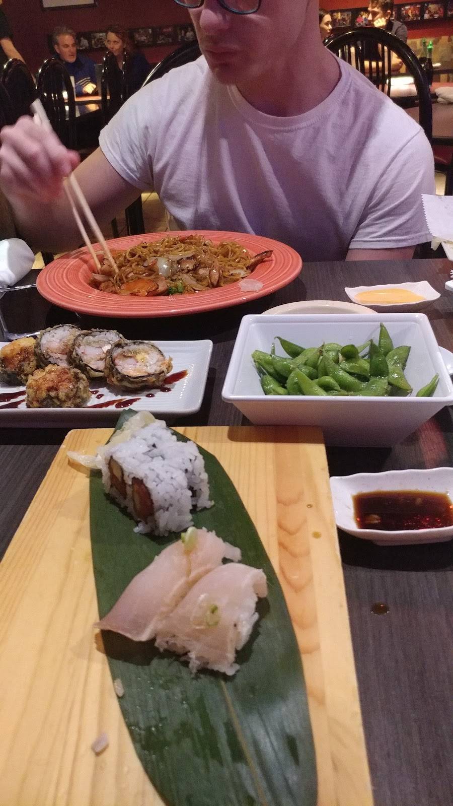 Yellowtail Sushi and Steak | restaurant | 18255 N 83rd Ave B113, Glendale, AZ 85308, USA | 6238251822 OR +1 623-825-1822