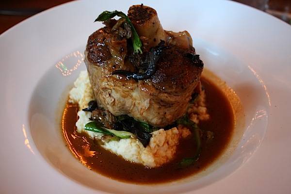 Gigis | restaurant | 981 Kenmore Ave, Buffalo, NY 14217, USA | 7168778788 OR +1 716-877-8788