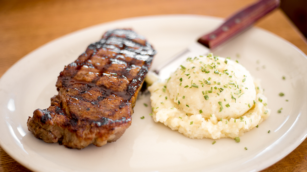 Springfield Char House | restaurant | 2500 Sunrise Dr, Springfield, IL 62703, USA | 2176795022 OR +1 217-679-5022