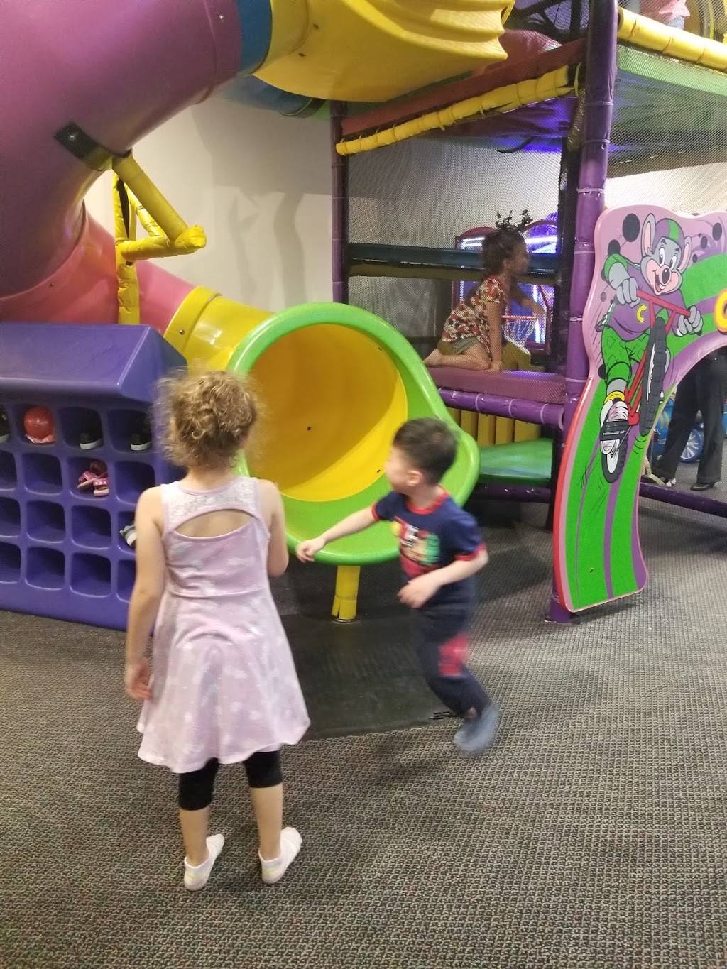 Chuck E. Cheeses | restaurant | 3500 SW College Rd Ste. 200, Ocala, FL 34474, USA | 3526226357 OR +1 352-622-6357