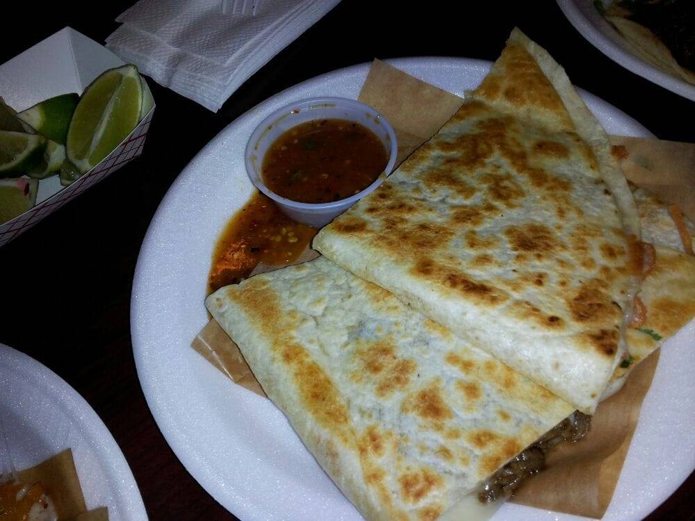 Tacos Del Chino | restaurant | 2431 N Tustin Ave, Santa Ana, CA 92705, USA | 6572475427 OR +1 657-247-5427