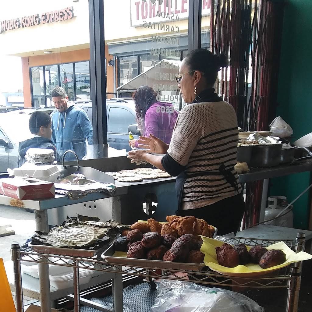 Carnitas Michoacan | restaurant | 1605 Hoover St #104, Los Angeles, CA 90006, USA | 2137481809 OR +1 213-748-1809