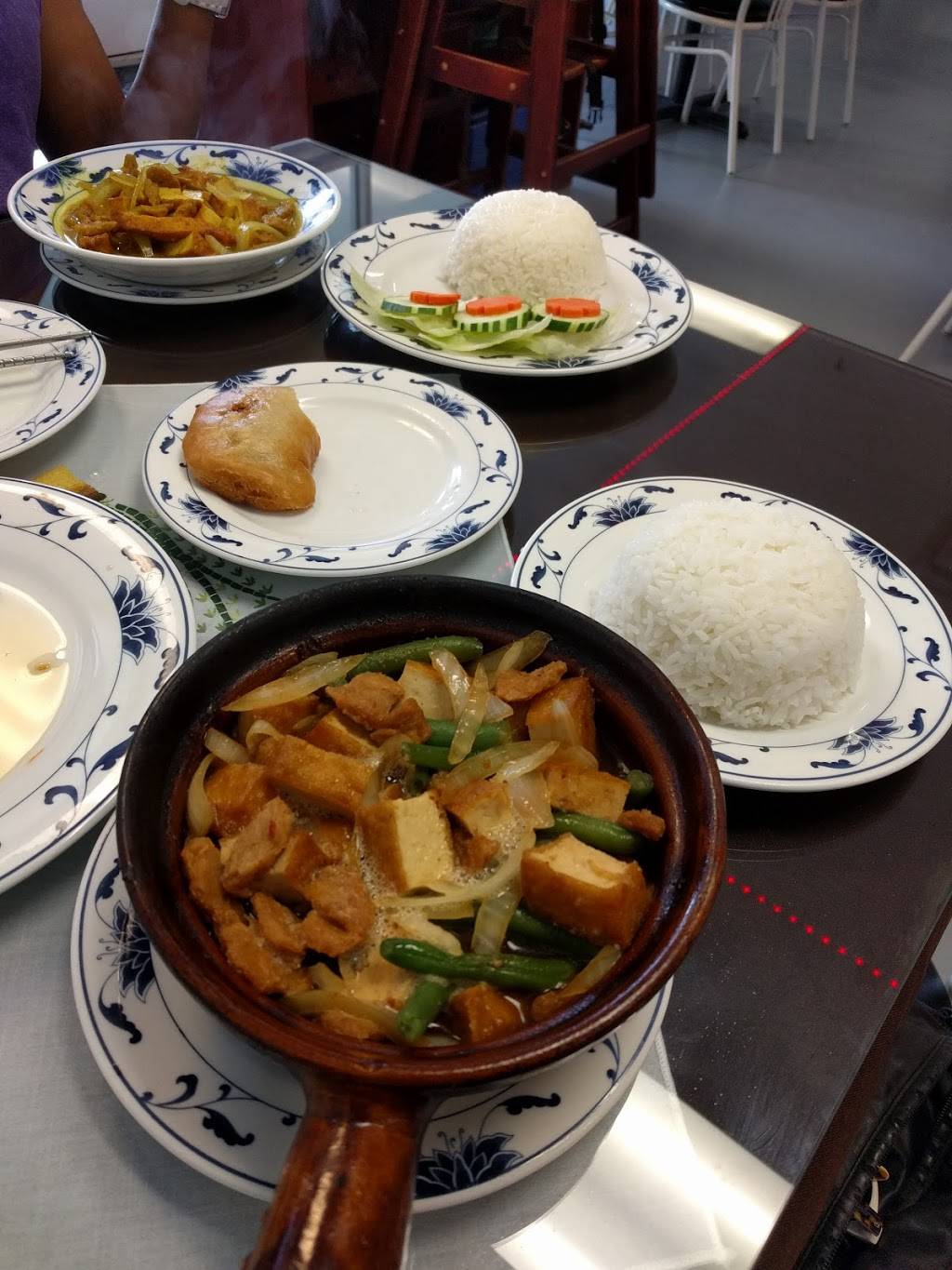 Trang Viet Cuisine | restaurant | 230 E Bearss Ave, Tampa, FL 33613, USA | 8139791464 OR +1 813-979-1464