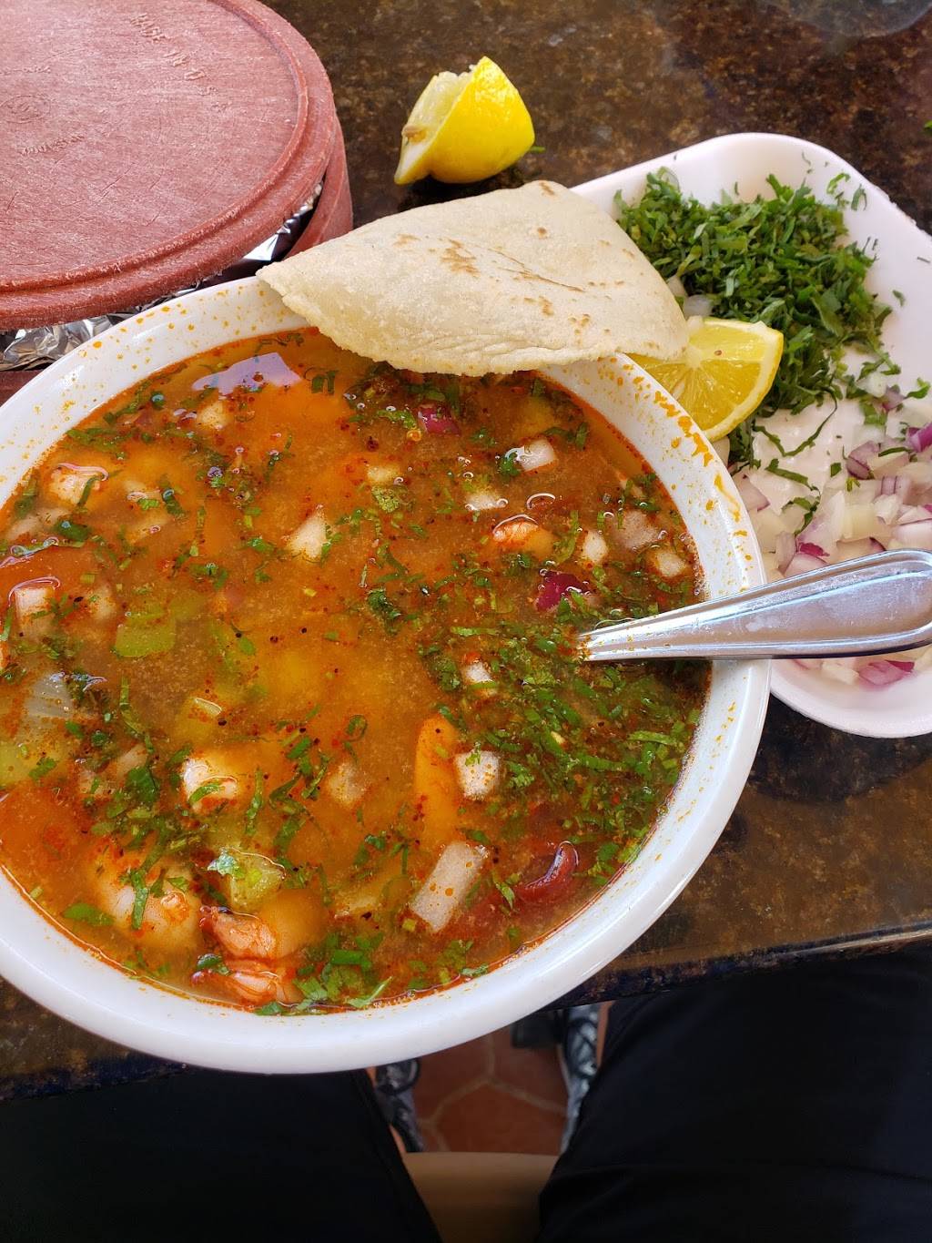 Mariscos Los Compadres | restaurant | 376 W Tulare St, Dinuba, CA 93618, USA | 5595913659 OR +1 559-591-3659